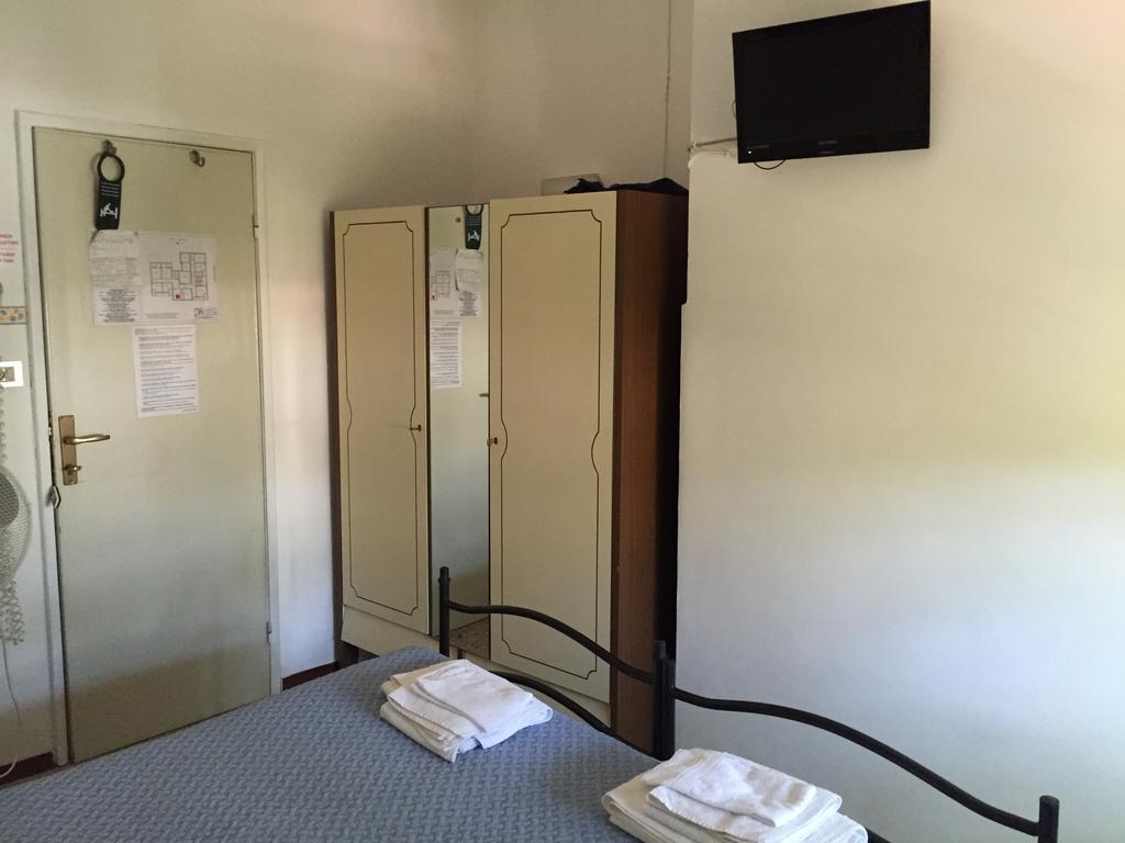 Hotel Zaghini Rimini Oda fotoğraf